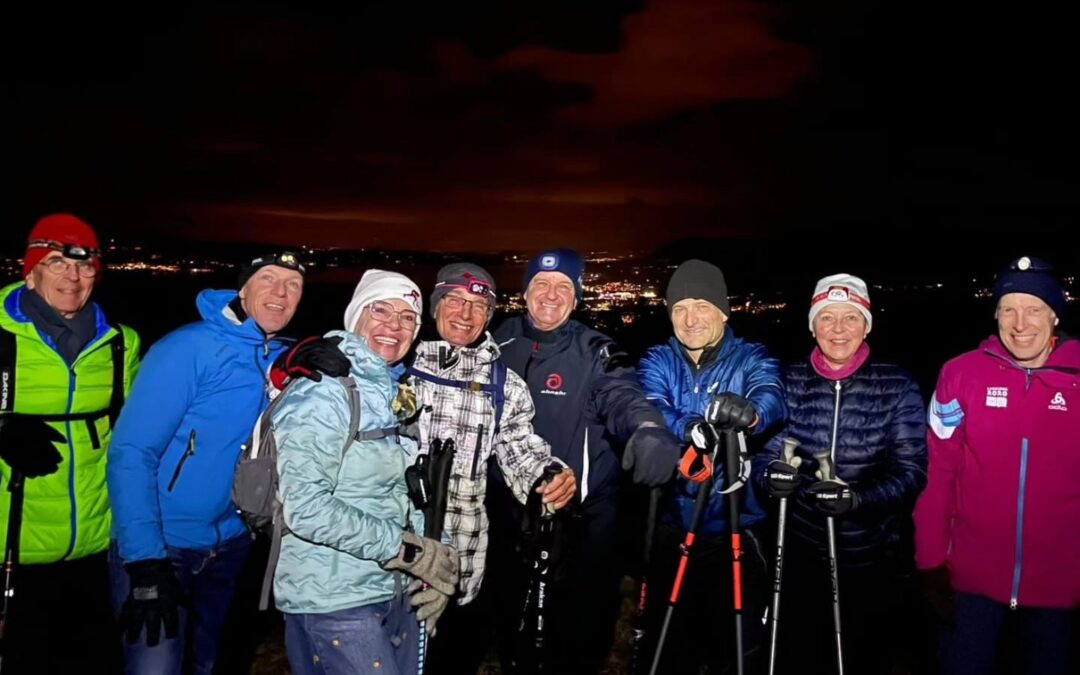 Marche nocturne avec bâtons